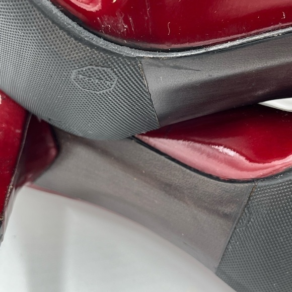 Stuart‎ Weitzman Burgundy Round Toe Patent Leather Pumps Style KH95757 Sz 7M - Picture 13 of 16